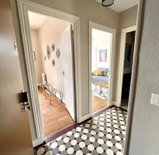 Nouveau - Hyper Centre *